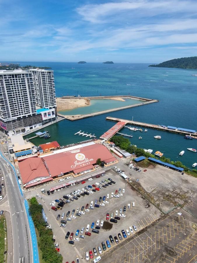Nana Homestay - Jesselton Quay Kota Kinabalu Exterior photo